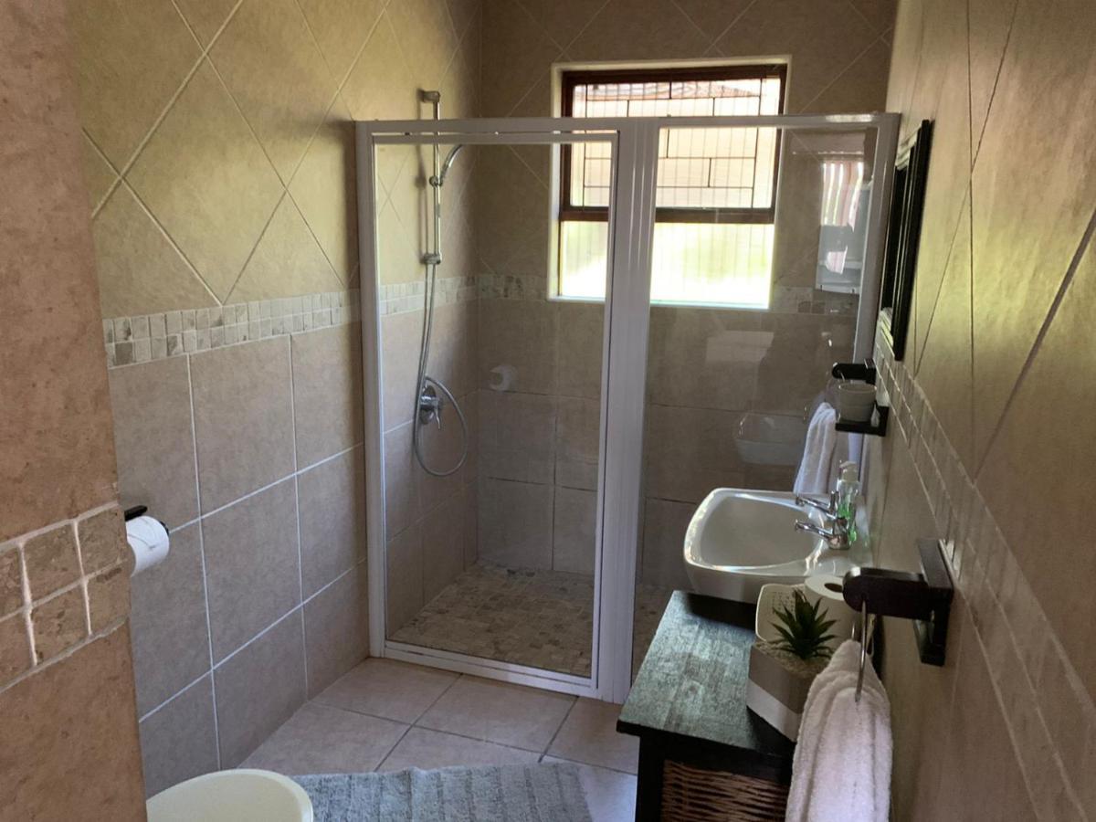 Villa Mariss Guesthouse Kraaifontein Ngoại thất bức ảnh